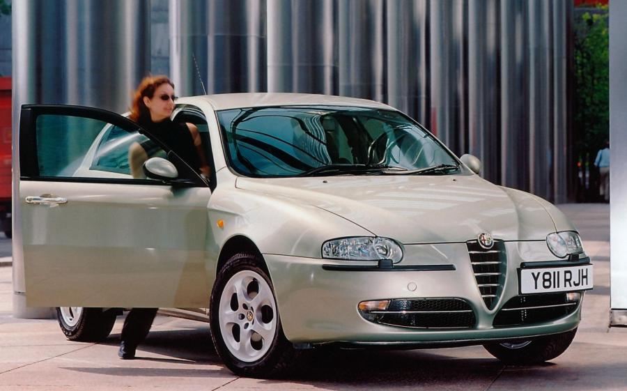 Alfa Romeo 147 5-Door (937B) (UK) '2001 - 05